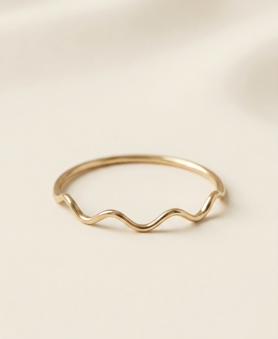 Dainty Wavy Ring
